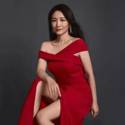讓紅旗飄